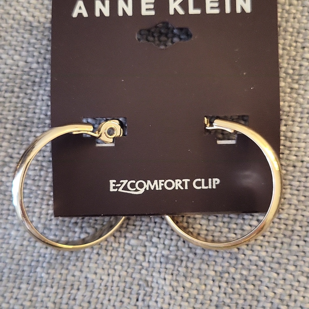 Anne Klein Comfort Clip Goldtone Earrings, 5 Pairs - Picture 4 of 11